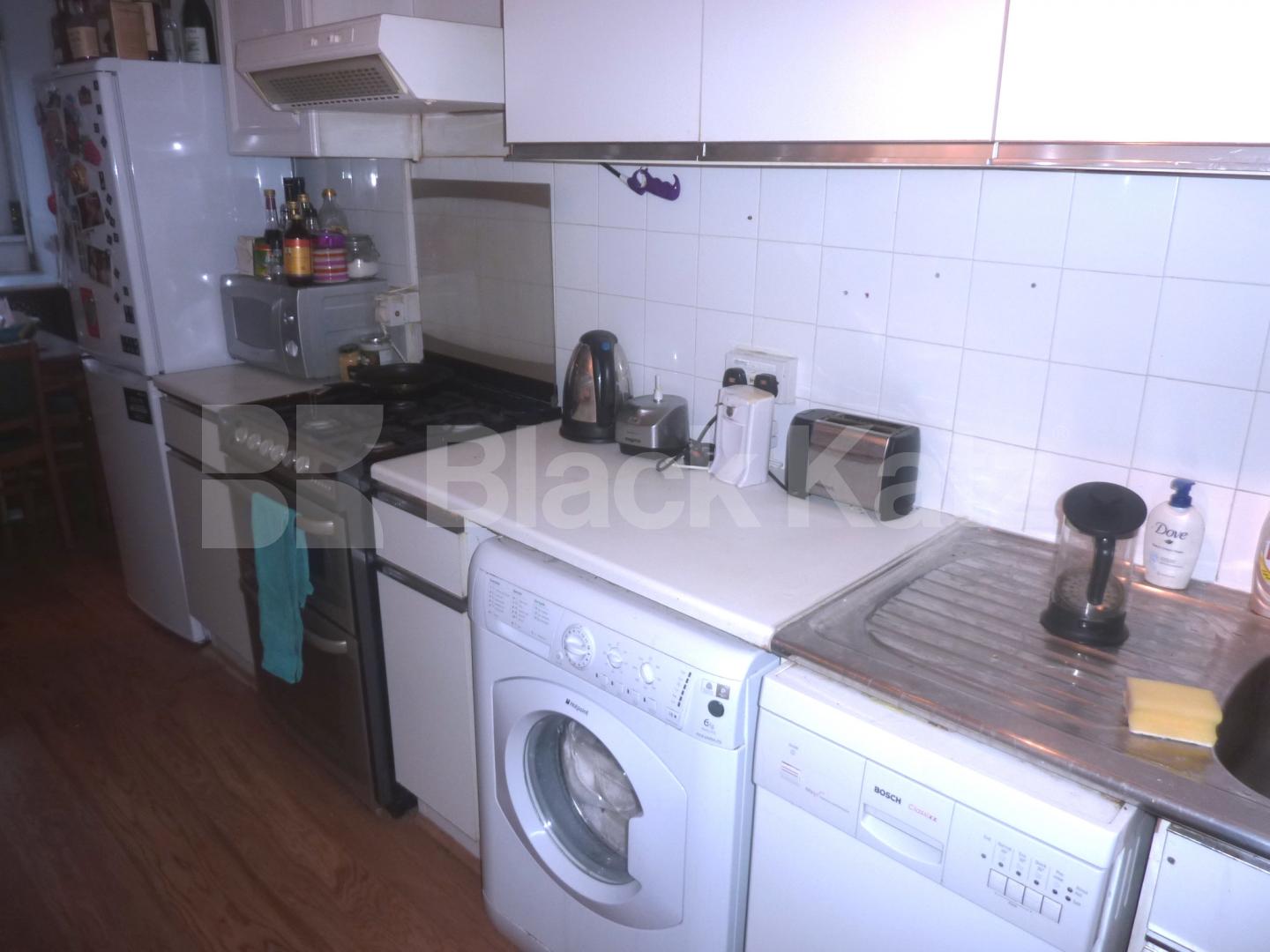 			INCLUSIVE OF BILLS!, 2 Bedroom, 1 bath, 1 reception Flat			 Ingestre Road, DARTMOUTH PARK